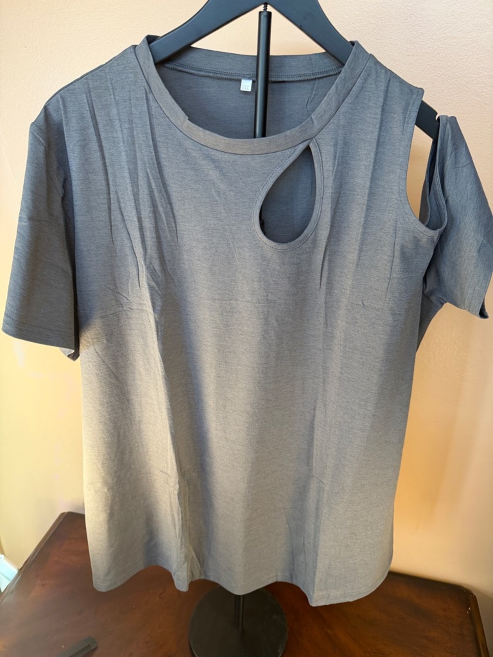 Women's Gray Cold-Shoulder Cutout Tee